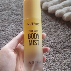 Coco Bliss Body Mist - Yellow